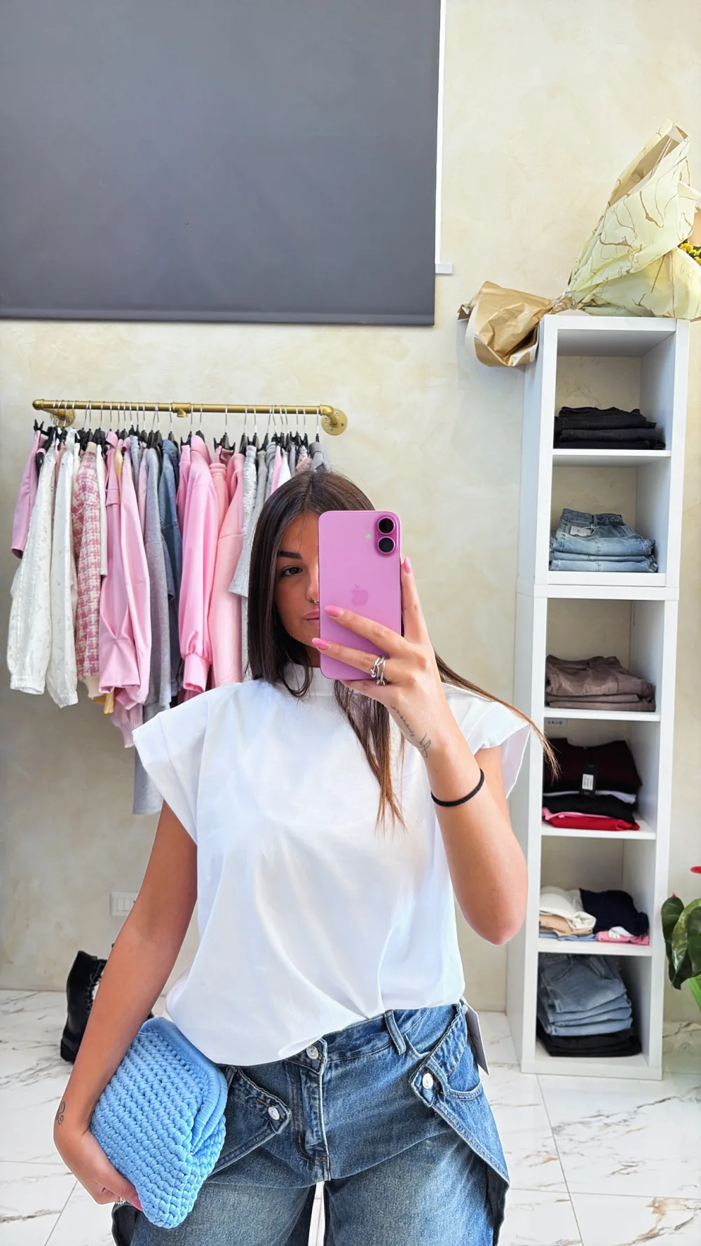 T-shirt boxy fit con spalline